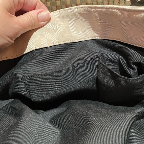 Donna Karan Tote - Picture 8 of 8